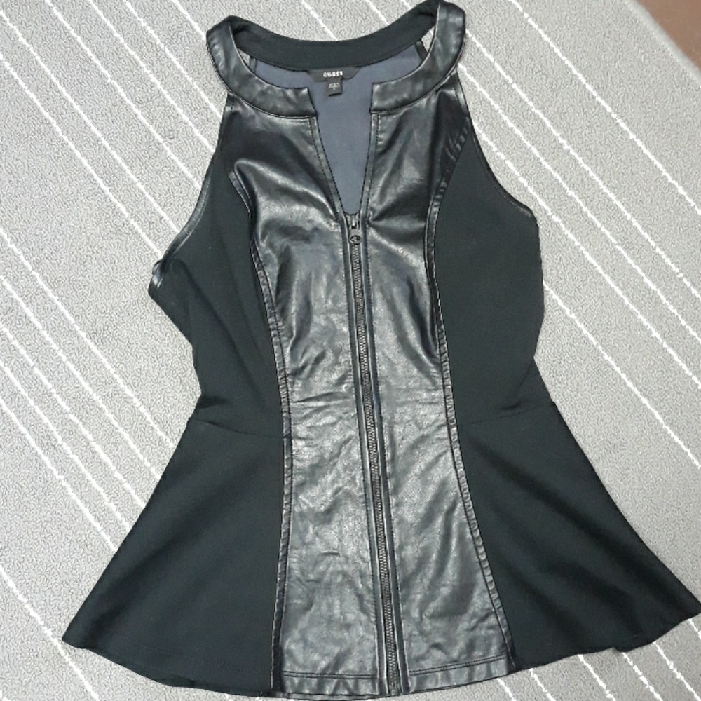 Zip up top